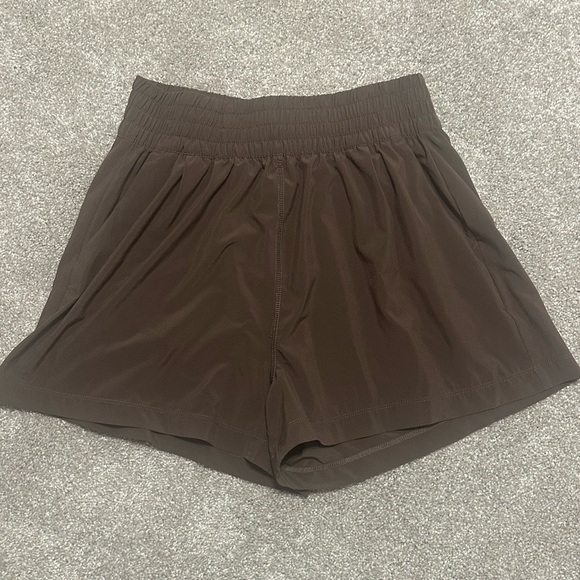 Vuori Villa shorts sz S - Picture 2 of 4